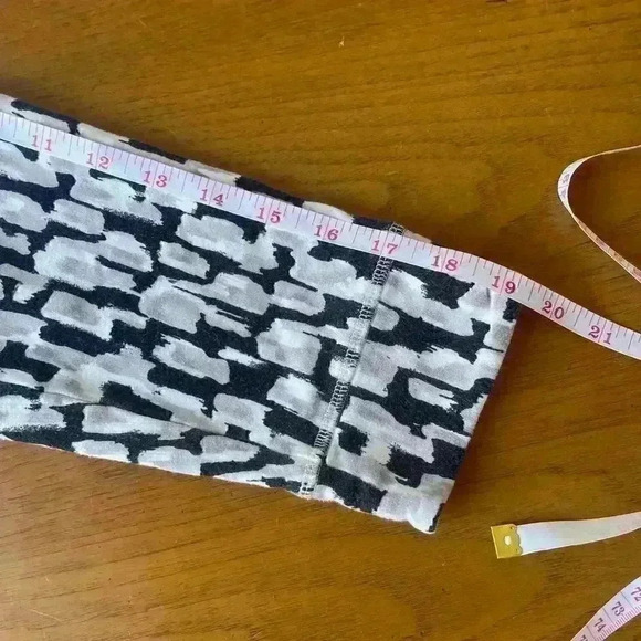 Talbots Womens Size MP Mock Turtle Mid Sleeve Pullover Quarter‎ Zip Stretch - Picture 8 of 8